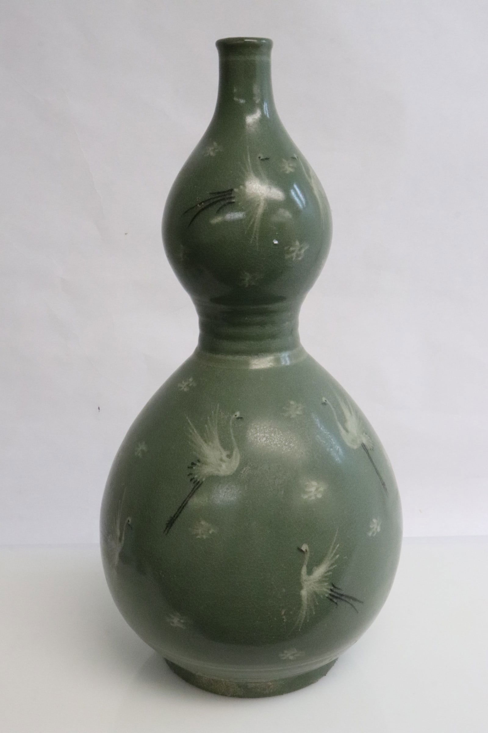 Large celadon gourd shape wase: Large celadon gourd shape wase, 15.15"x7.7"dia