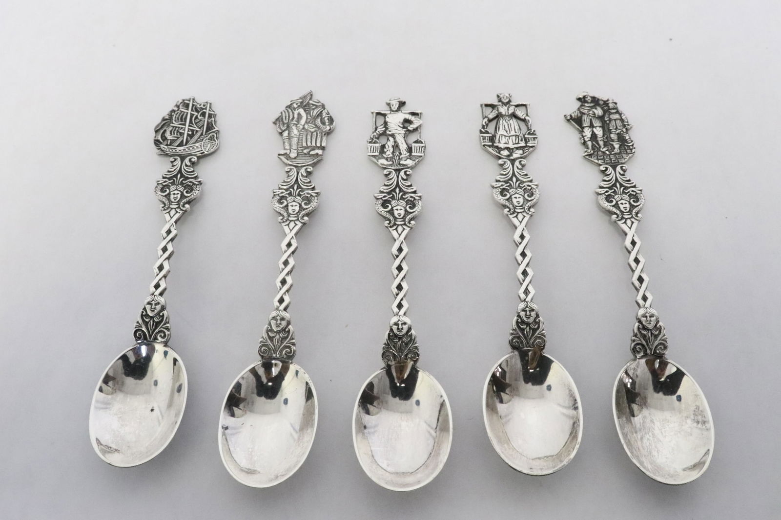5 continental silver spoons in box (1 of 9)
