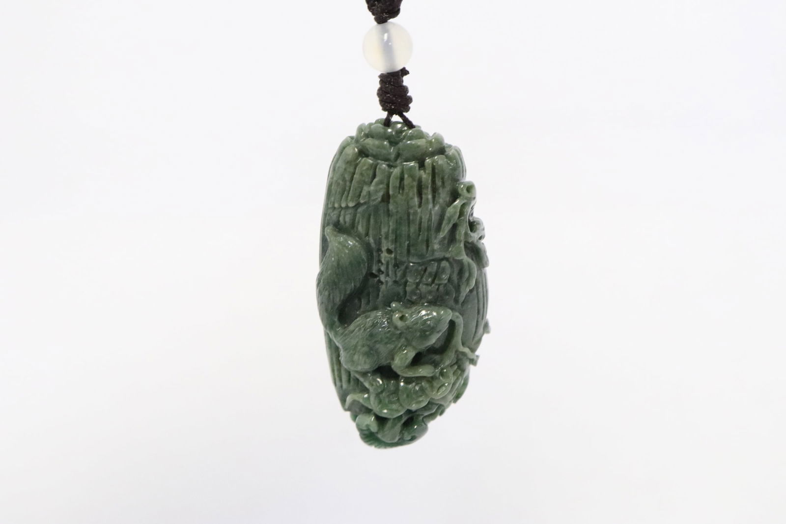 A very fine jadeite carved ornament (1 of 7)