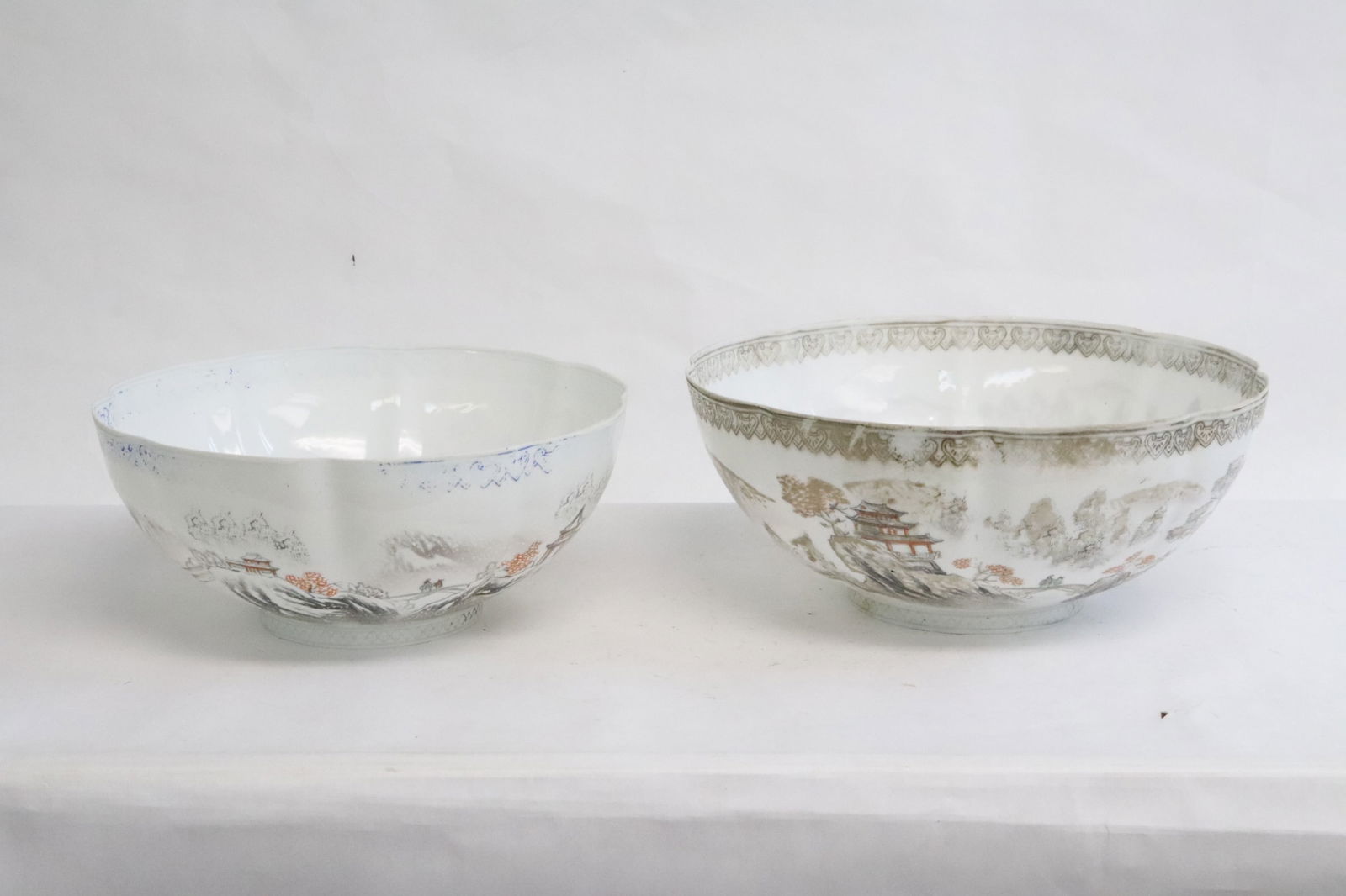 2 beautiful famille rose eggshell porcelain bowls (1 of 12)