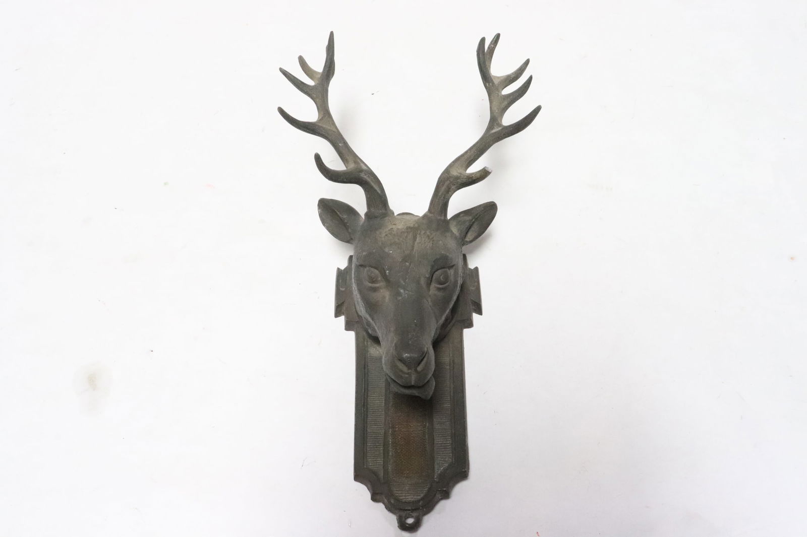 Victorian cast metal wall light socket (1 of 6)