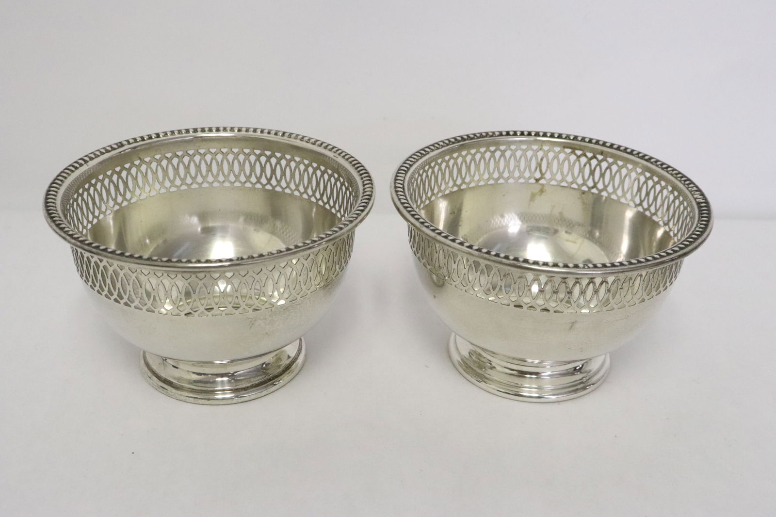 2 Wallace sterling bowl holders (1 of 7)