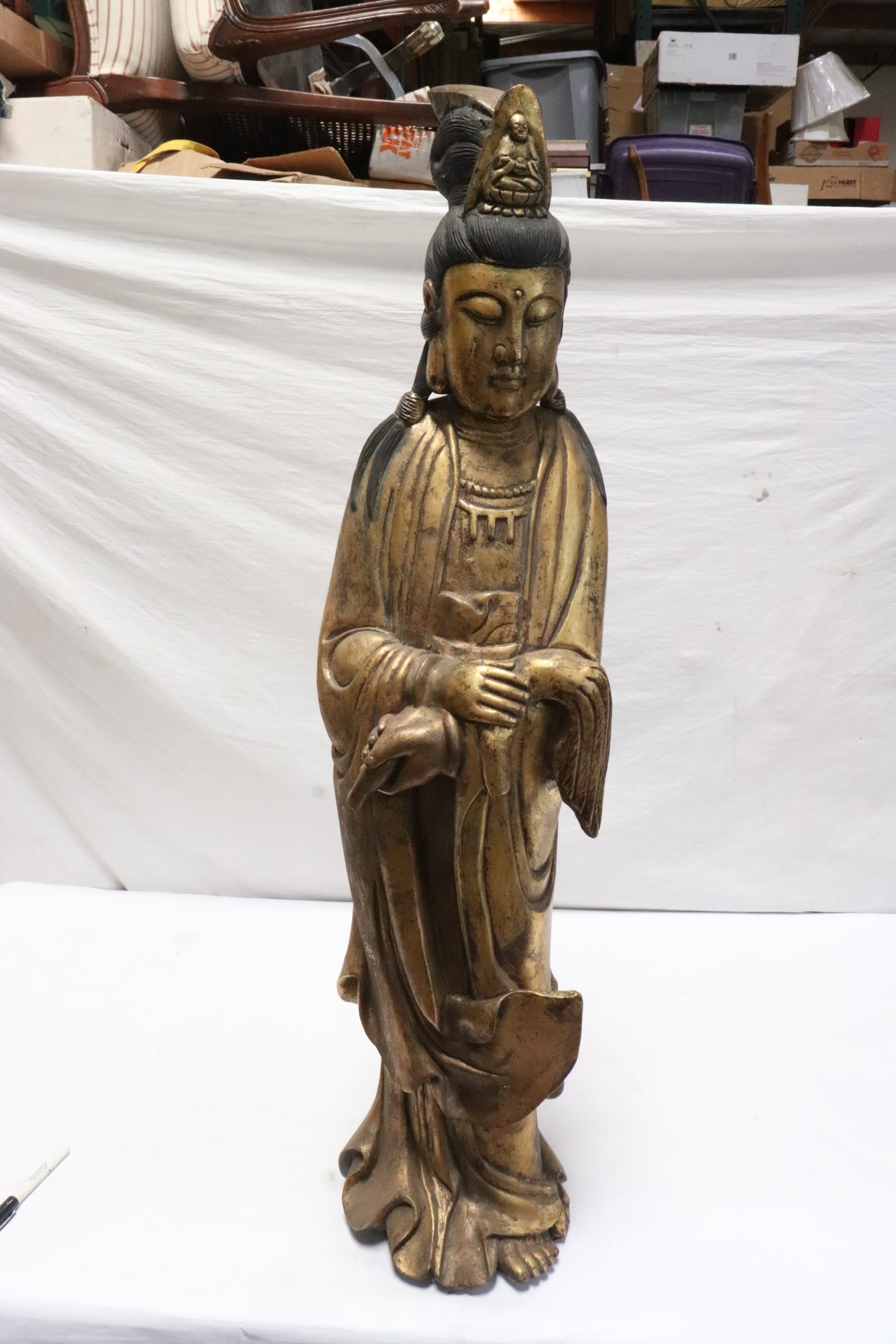 Large giltwood sculpture of Guanyin: Large giltwood sculpture of Guanyin, 39.7"H