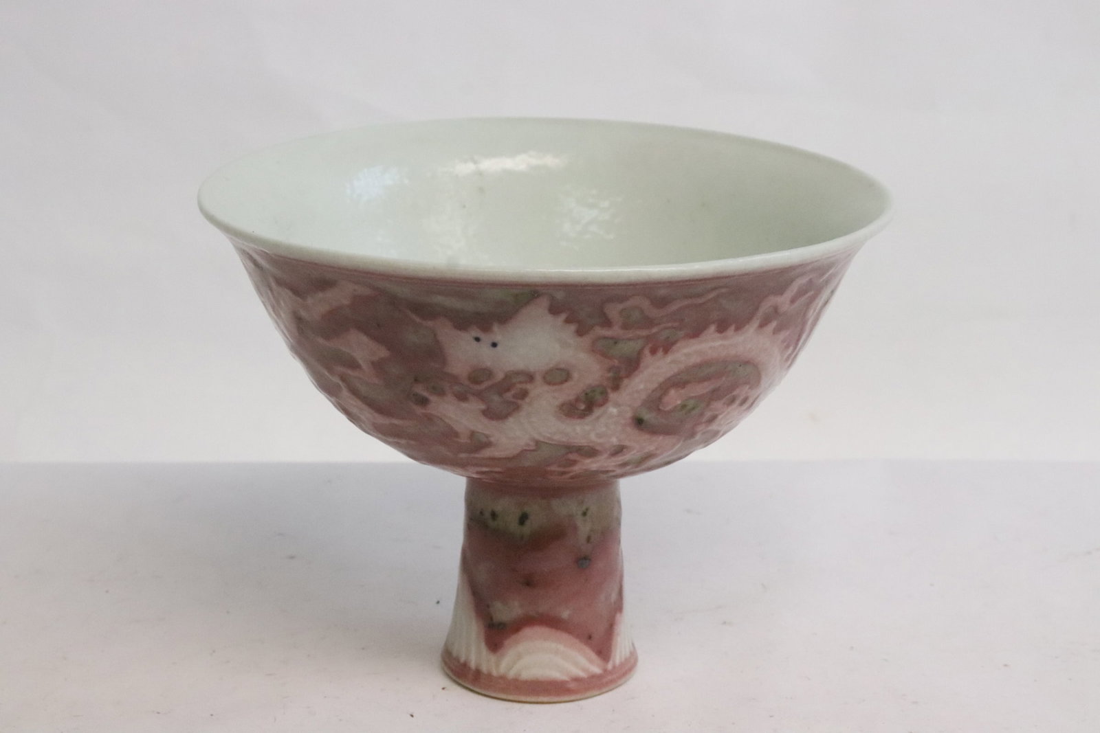 Chinese red and white porcelain stem bowl: Chinese red and white porcelain stem bowl, 4.4"x5.85"dia