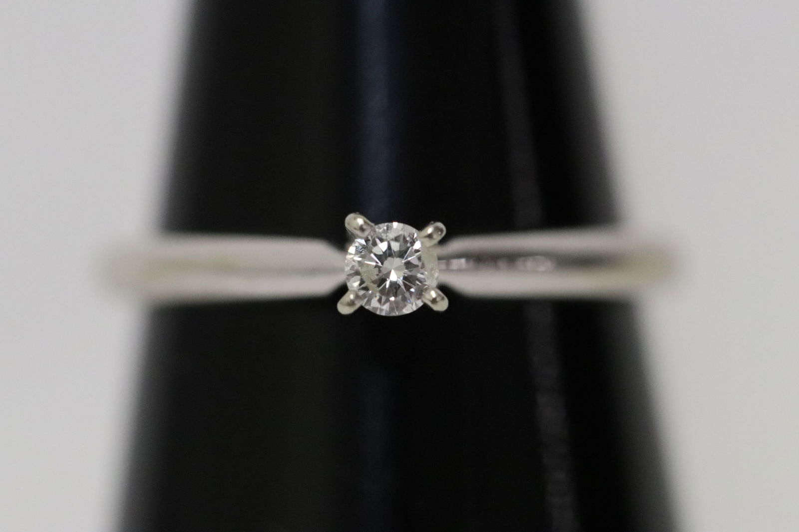14K W/G diamond ring (1 of 7)
