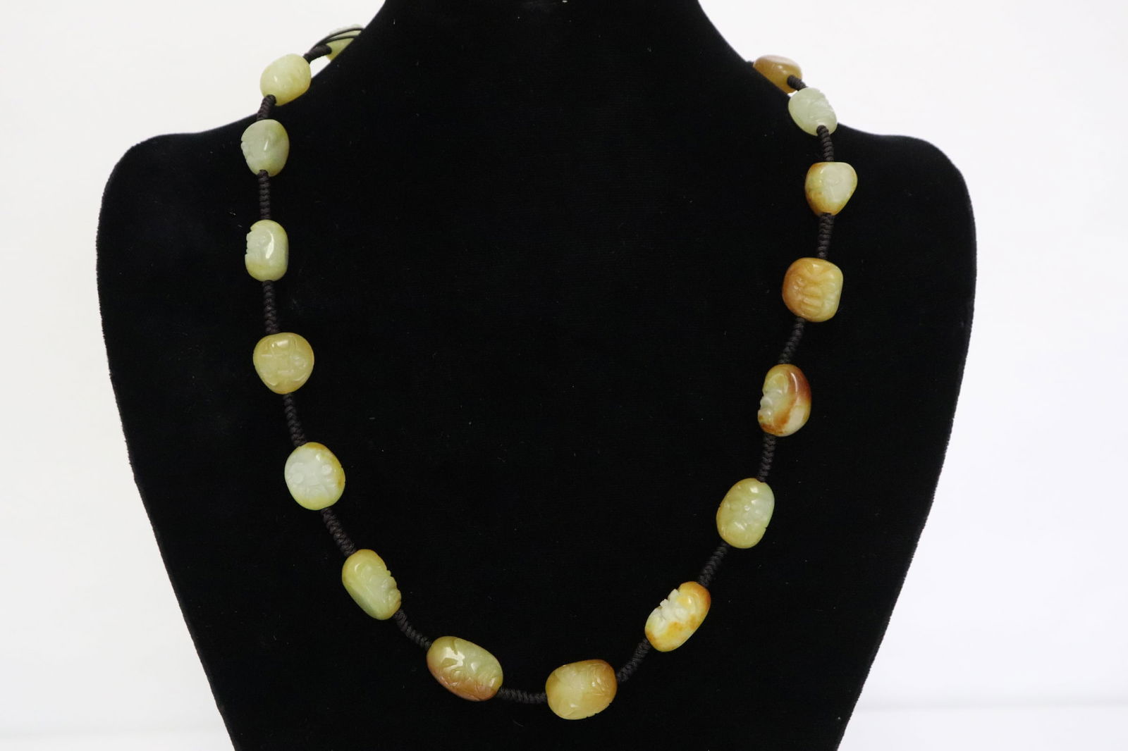 Chinese jade like bead necklace (1 of 9)