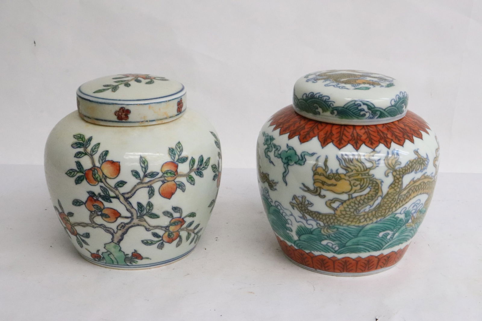 2 wucai porcelain tea caddy (1 of 9)