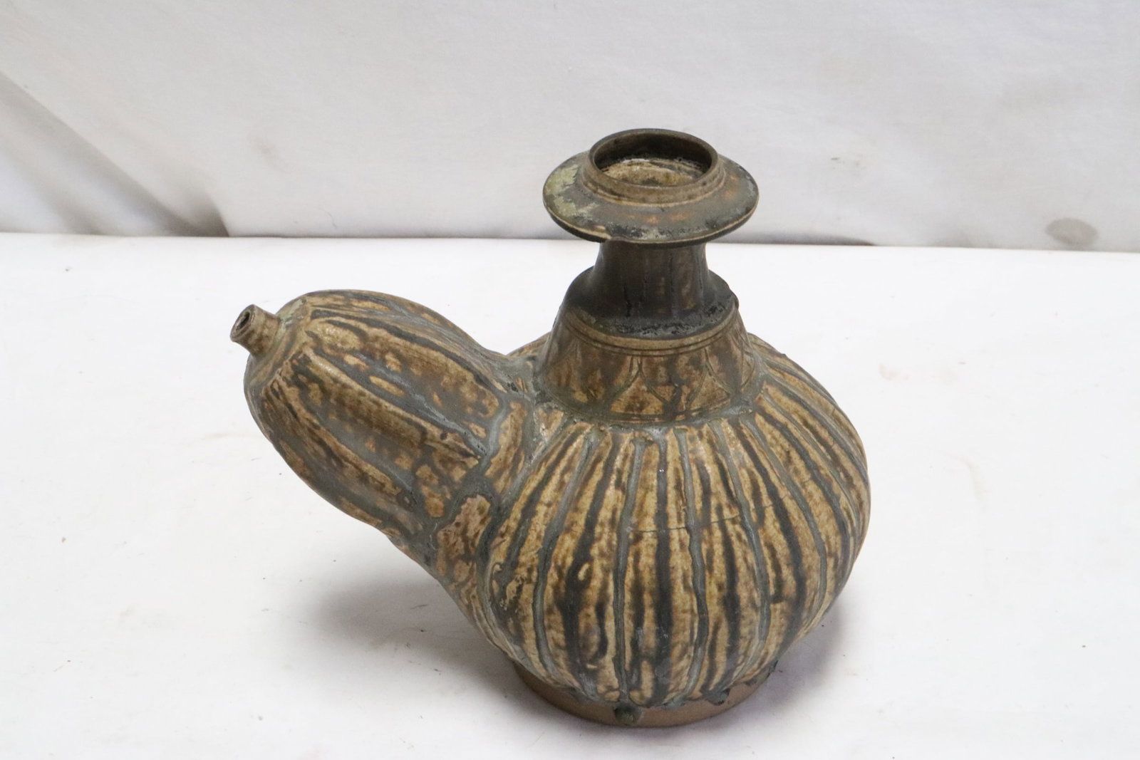 Vintage South Asia earthenware water jar (1 of 7)