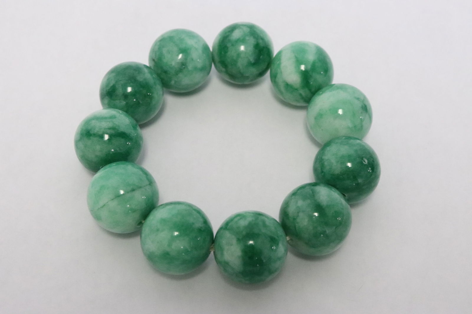 A large jade bead bracelet (1 of 7)