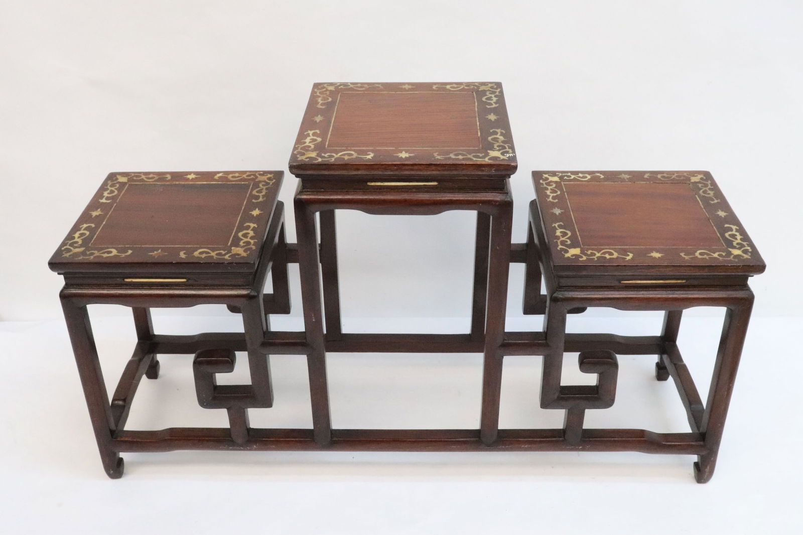 Unusual rosewood 3-tier stand with inlaid (1 of 9)