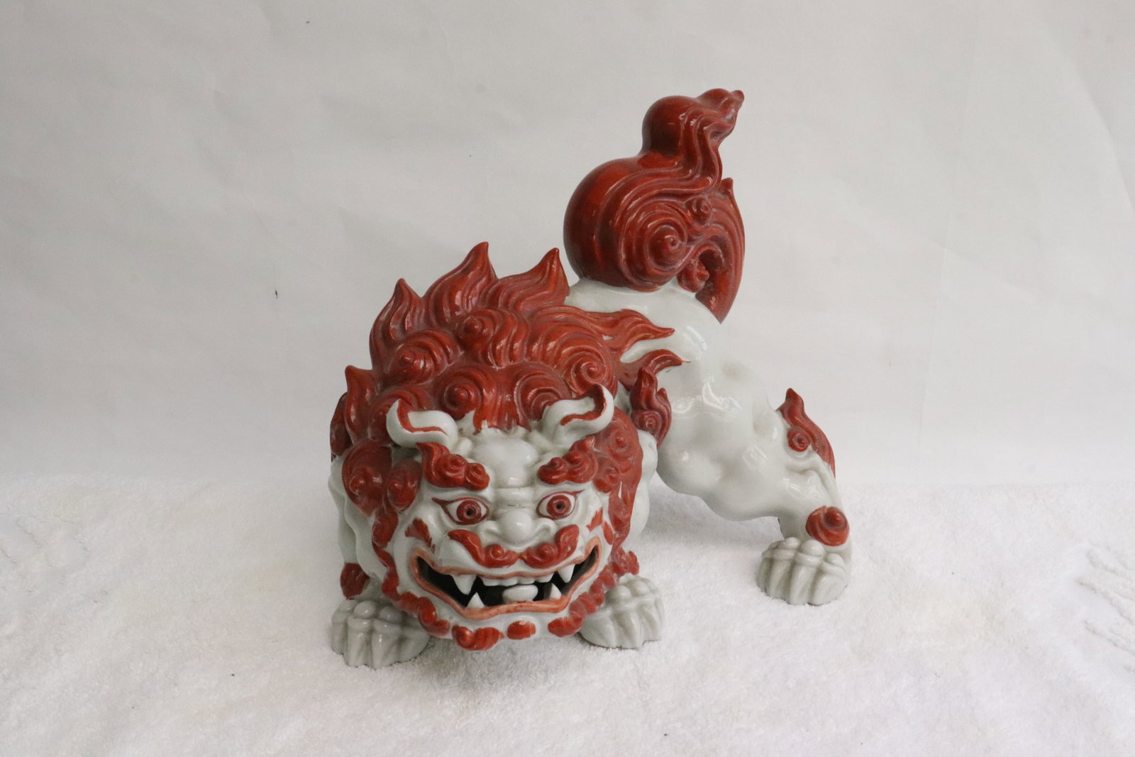Unusual antique Japanese kutani fulion: Unusual antique Japanese kutani fulion, 8.85"H