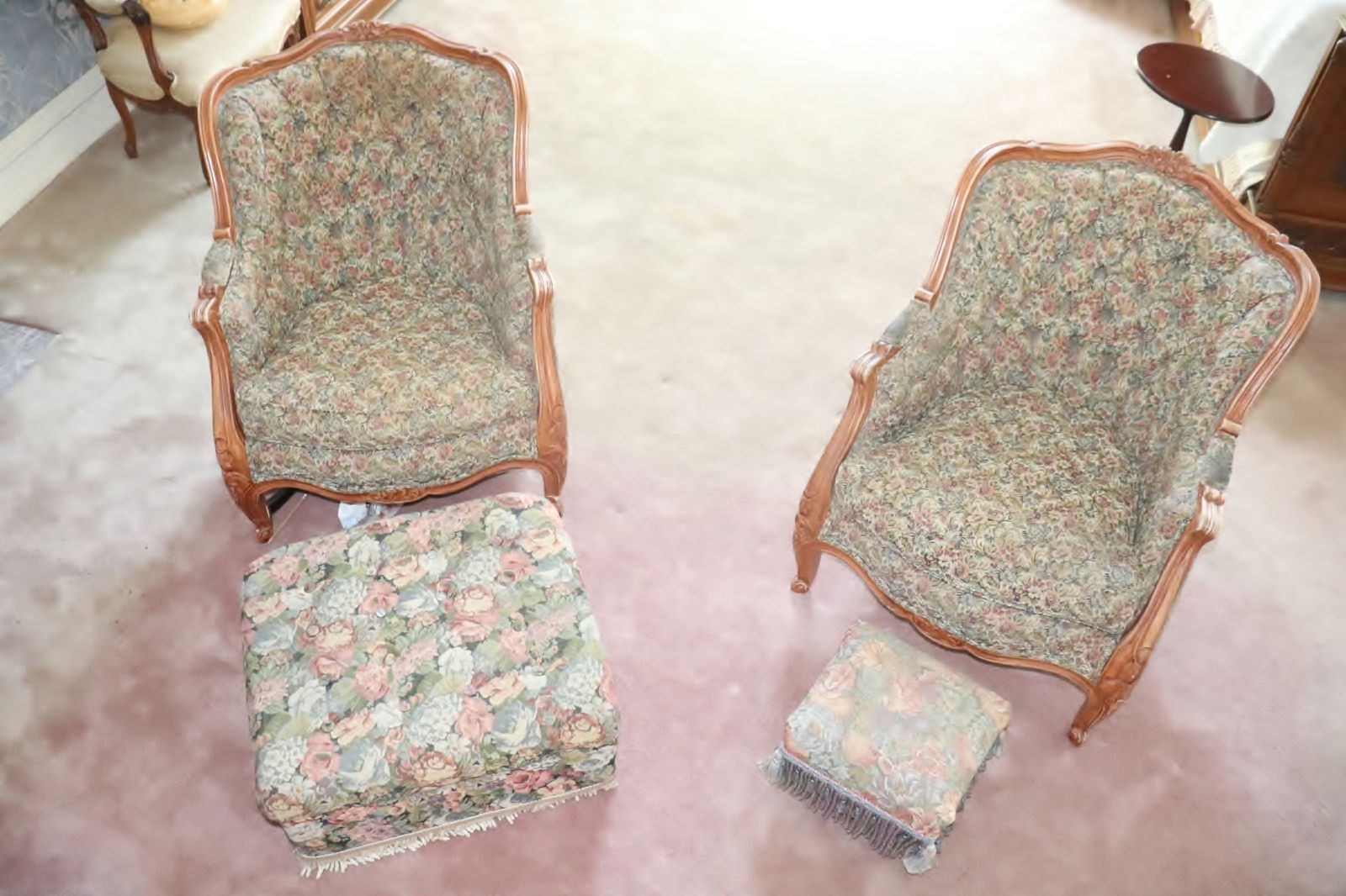 2 porcelain tea bowls (1 of 9)