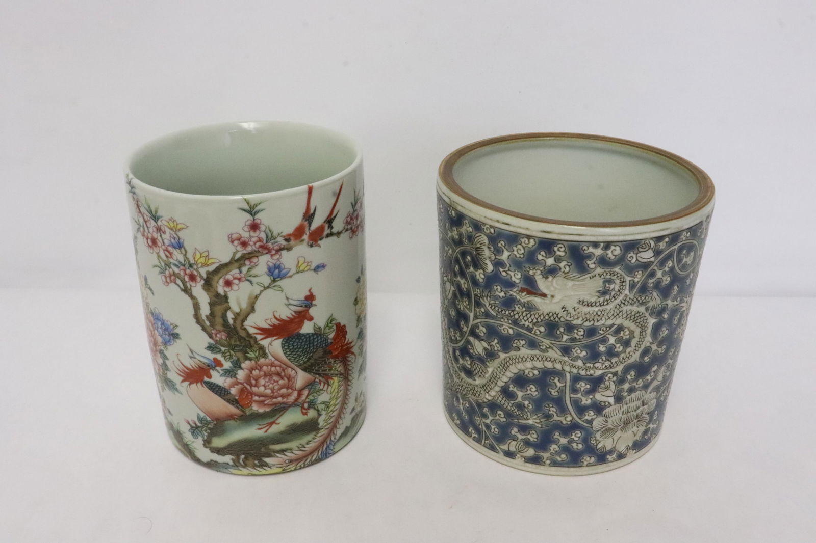 2 porcelain brush holders (1 of 12)