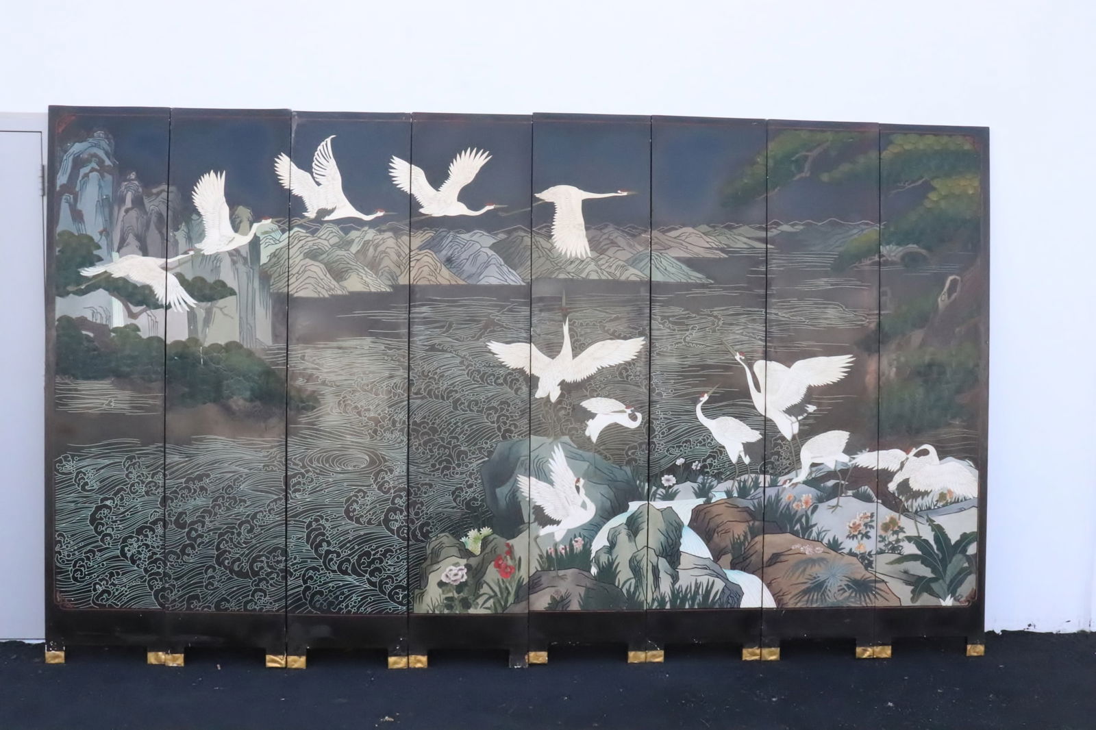 Chinese large 8 coromandel room divider (1 of 10)