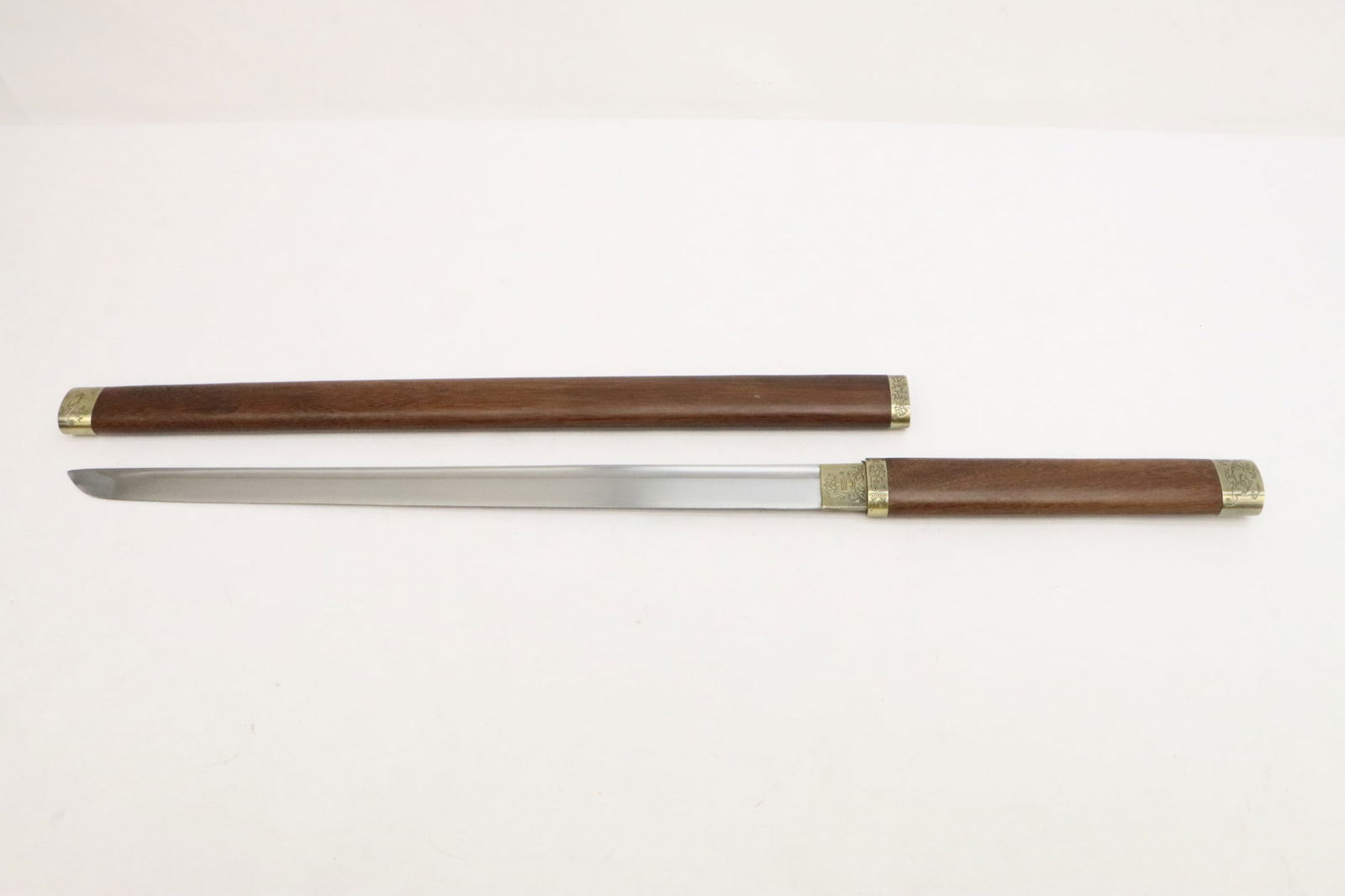 Samurai style sword with jichi wood style scabbard (1 of 7)