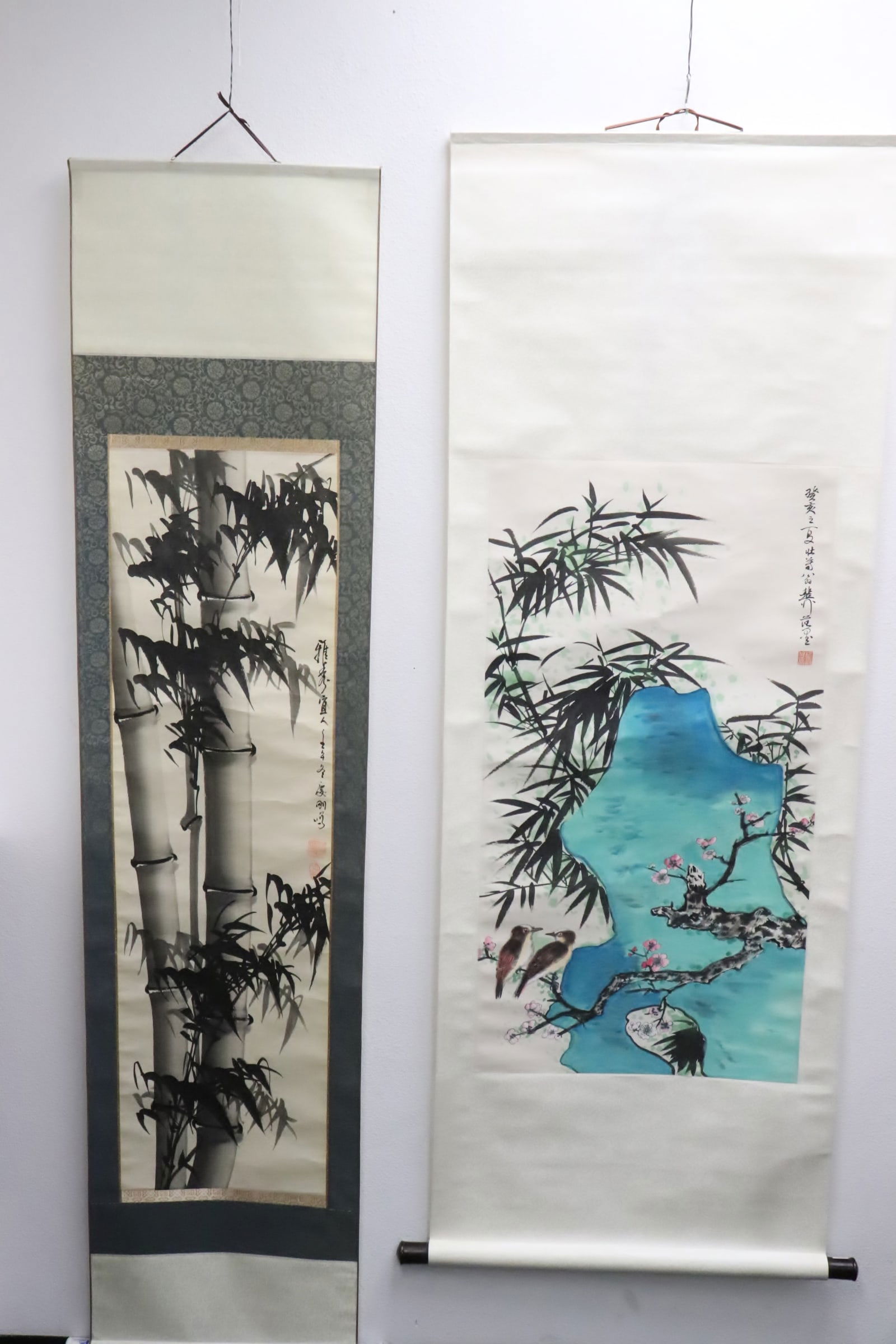 2 Chinese print scrolls (1 of 11)