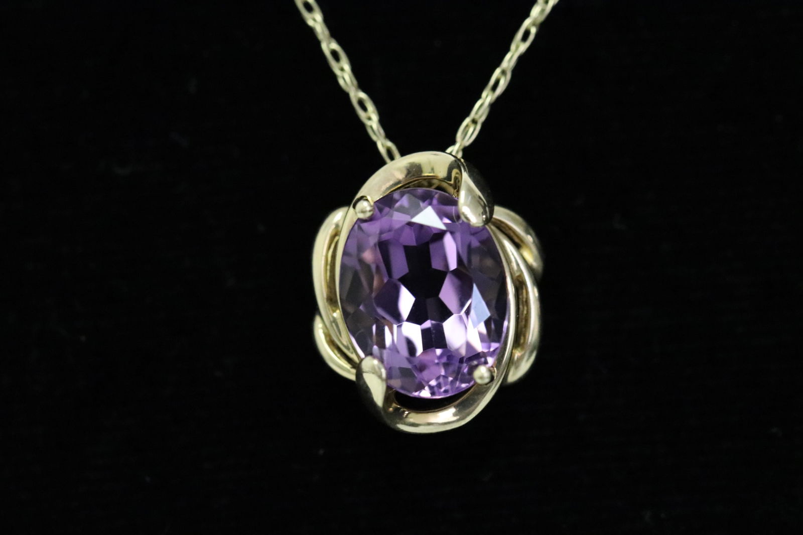 14K Y/G amethyst pendant w/ 14K Y/G necklace (1 of 11)