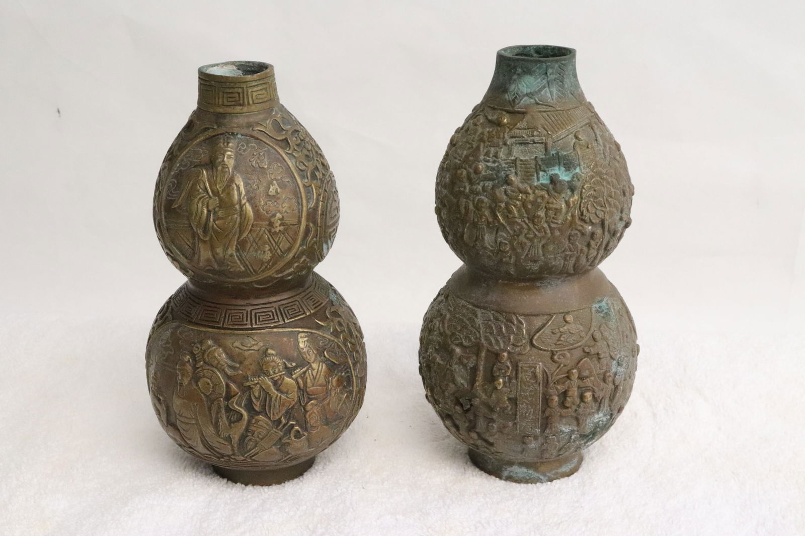 2 bronze gourd shape vases (1 of 10)