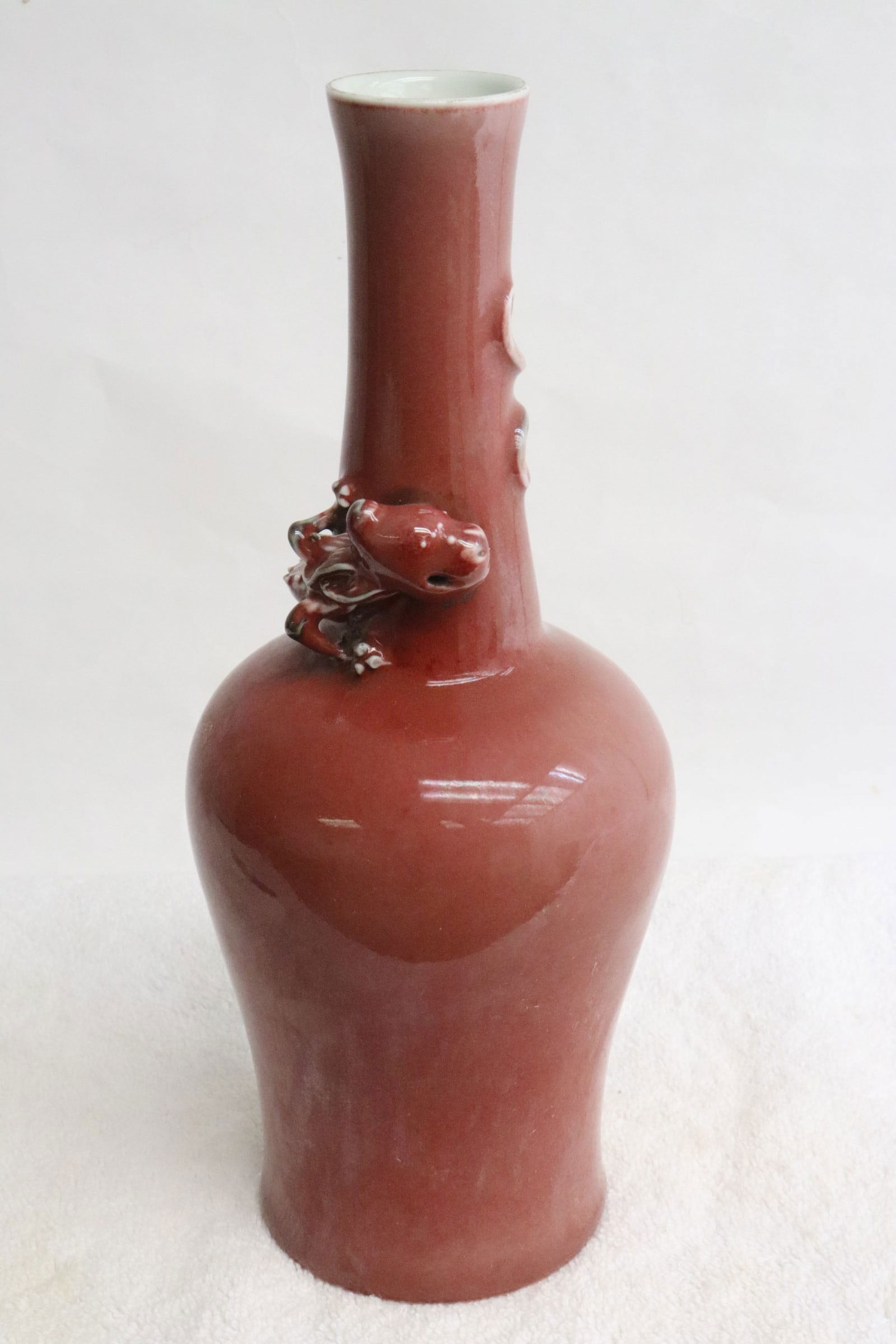 Fine Chinese red glazed porcelain vase (1 of 9)