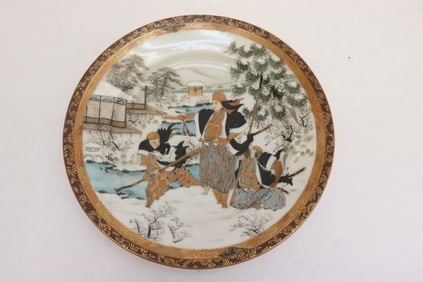 beautifully painted antique kutani porcelain plate