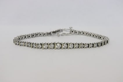 14K W/G tennis bracelet set with diamonds