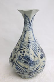 Chinese blue and white porcelain vase