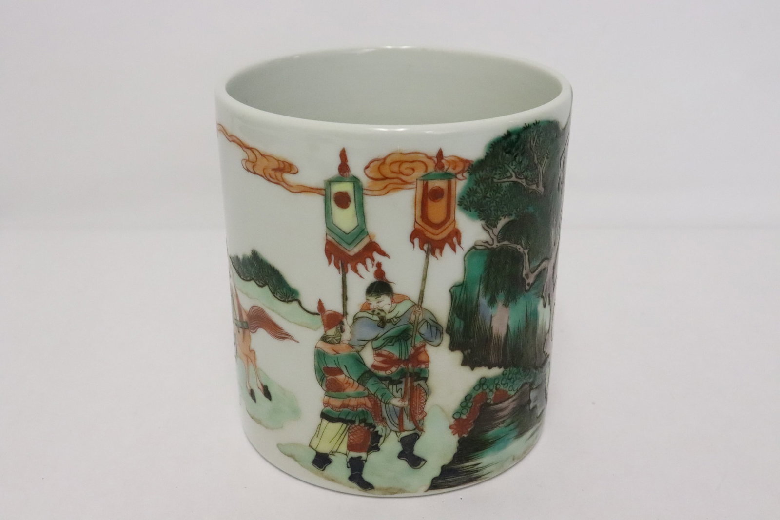 Famille rose porcelain brush holder: Famille rose porcelain brush holder, 4.65"x4.25"dia