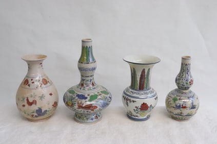 4 pieces wucai porcelain vases