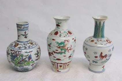 3 wucai porcelain vases