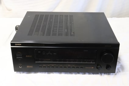 Denon AVR 3200 receiver