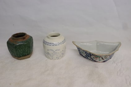 antique Chinese porcelain bowl, & 2 antique small jars