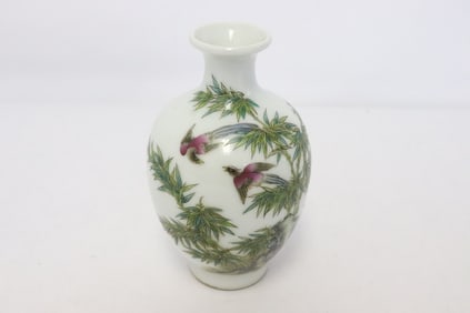 Beautiful small famille rose porcelain vase