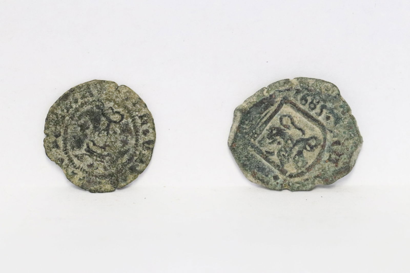 2 bronze coins (1 of 7)