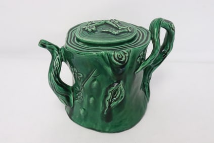Fine Chinese green glazed porcelain teapot