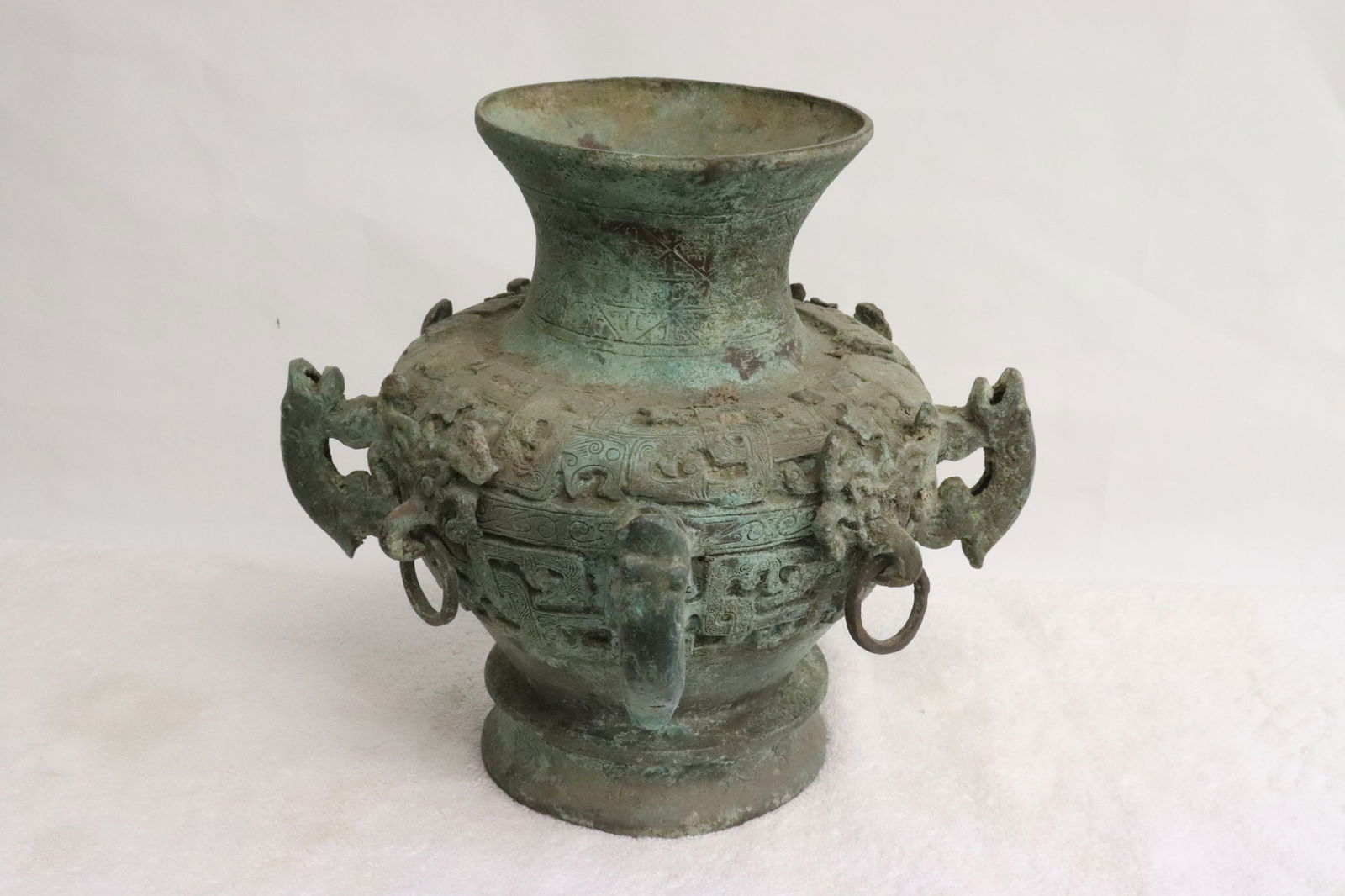 Chinese archaic style bronze jar (1 of 13)