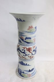 Chinese wucai porcelain straight vase