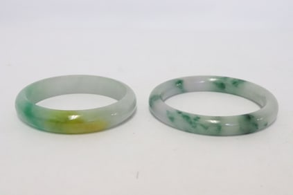 2 Chinese jadeite like bangles