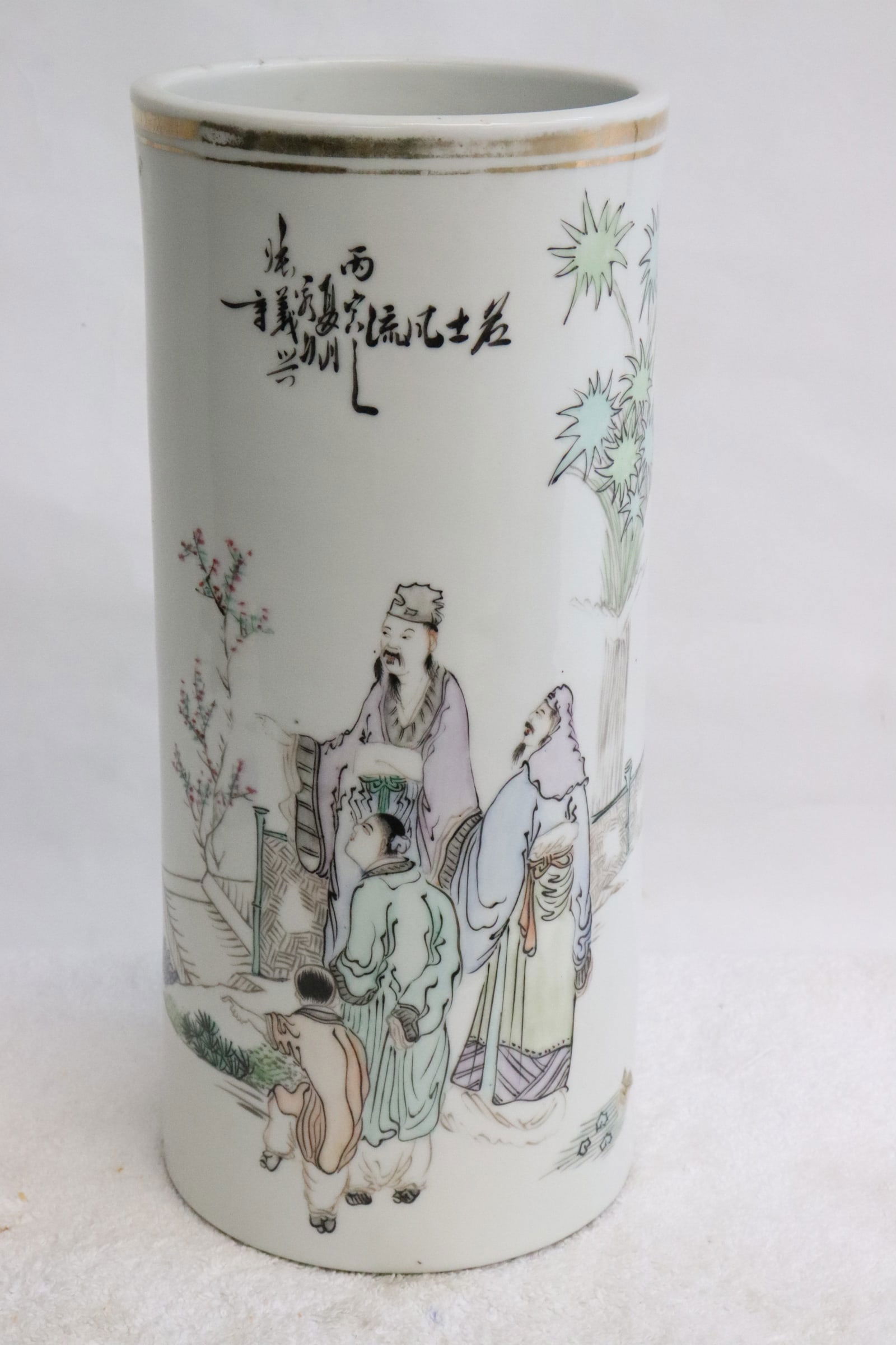 Chinese 19th/20th century famille rose hat vase (1 of 8)