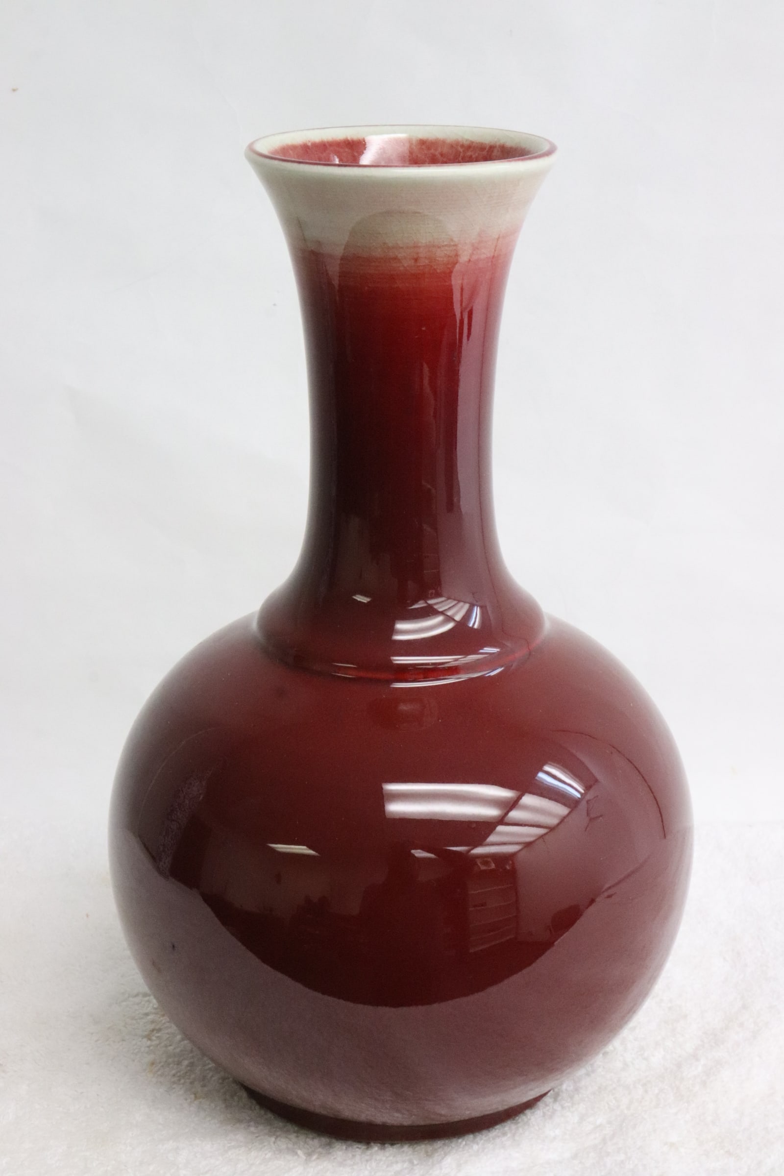 Chinese red glazed porcelain bottle vase (1 of 9)