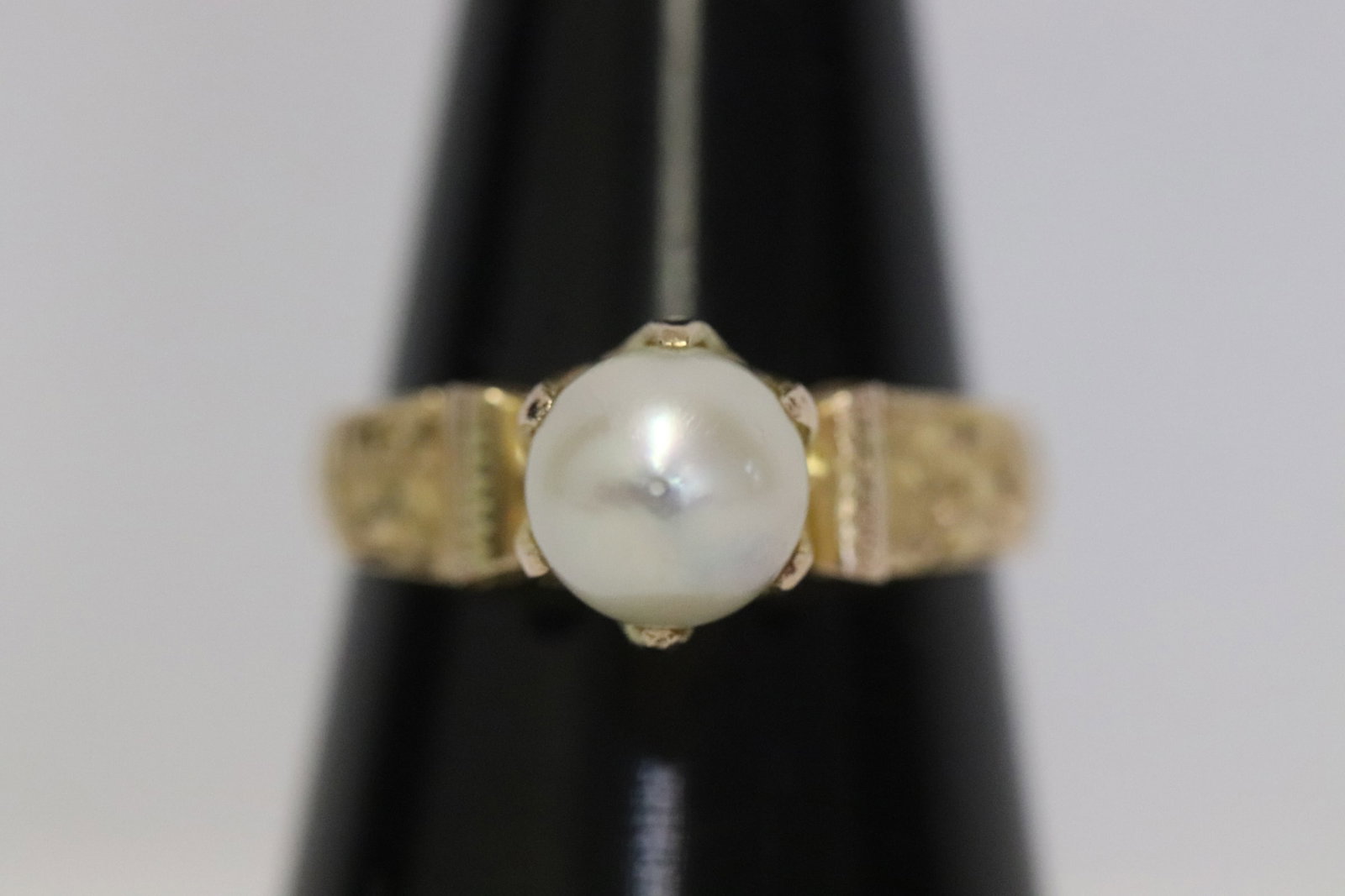 Victorian 14K rose gold ring with cultured pearl (1 of 7)