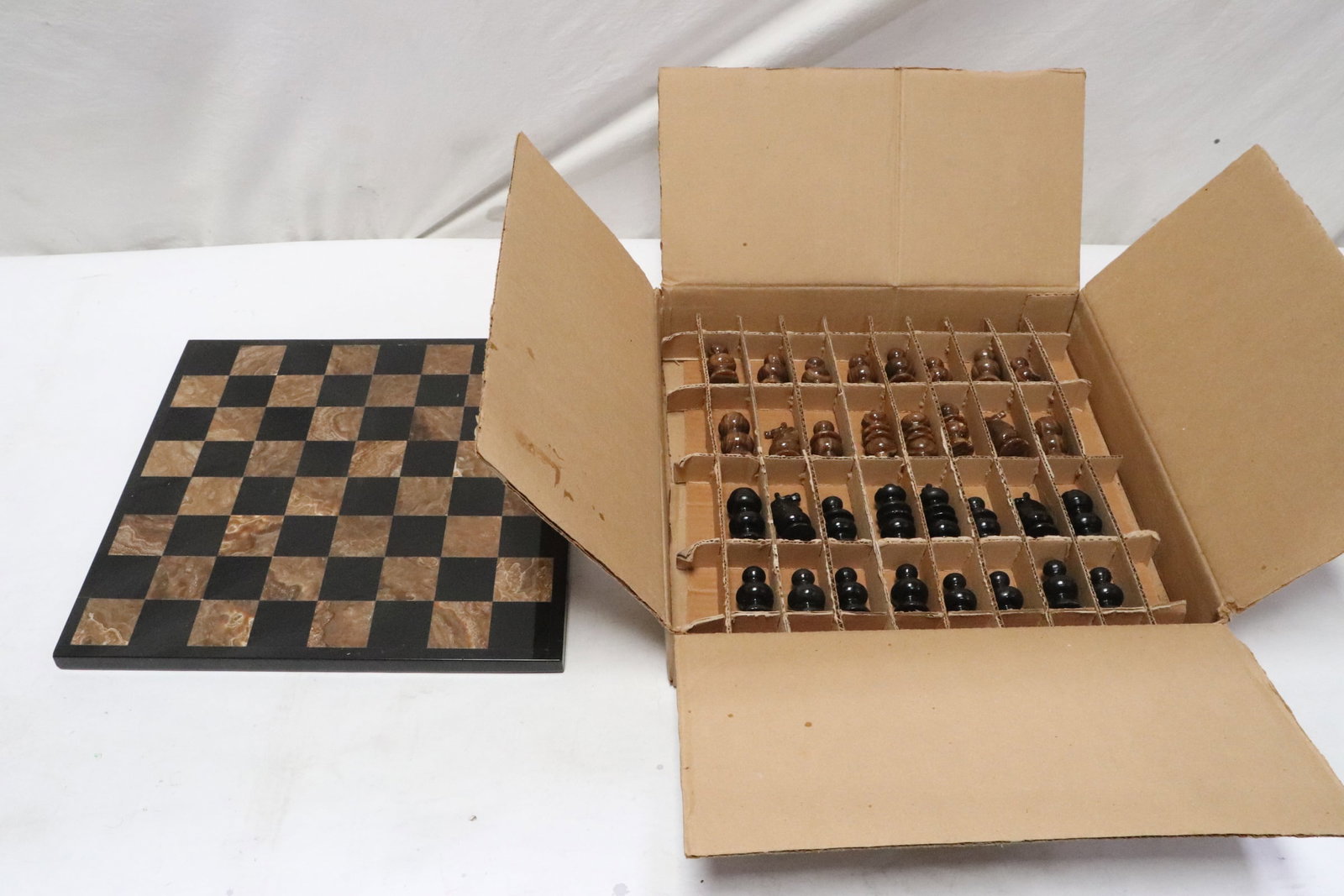 Very fine onyx chess set with marble chess board (1 of 8)