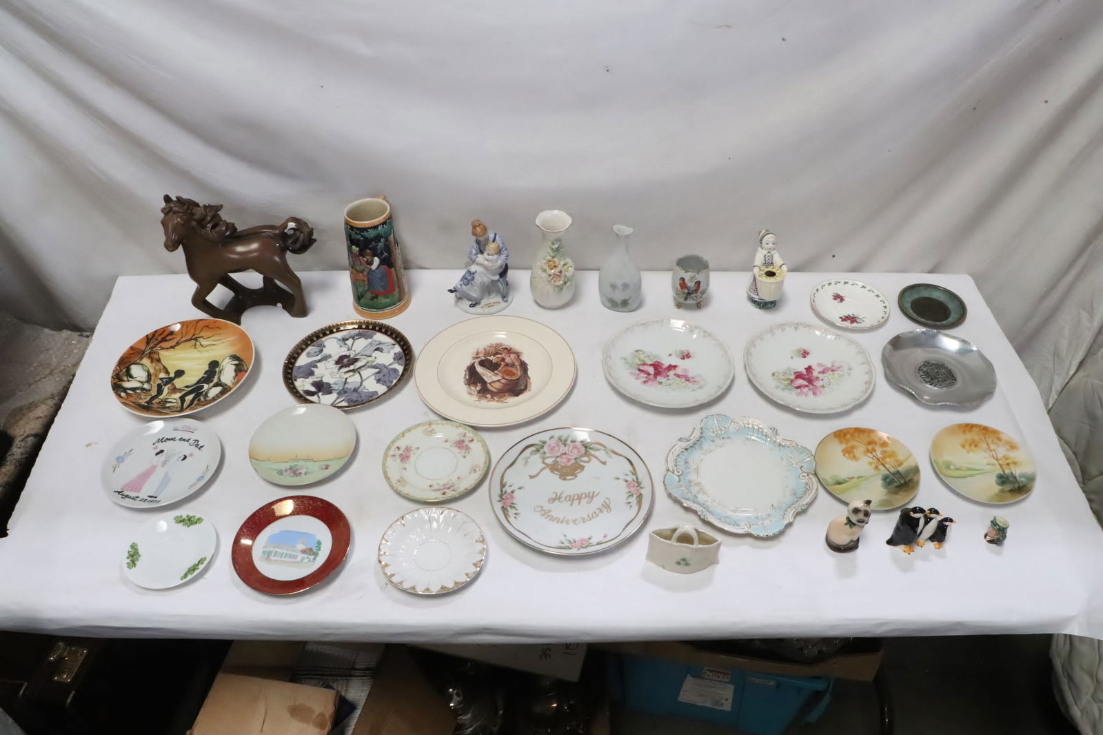 Lot of misc. porcelain pieces, etc (1 of 13)