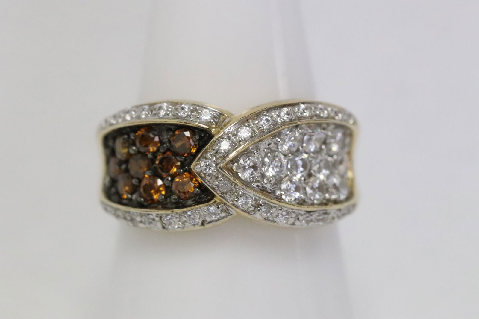 Beautiful 14K Y/G ring with color stones (1 of 7)