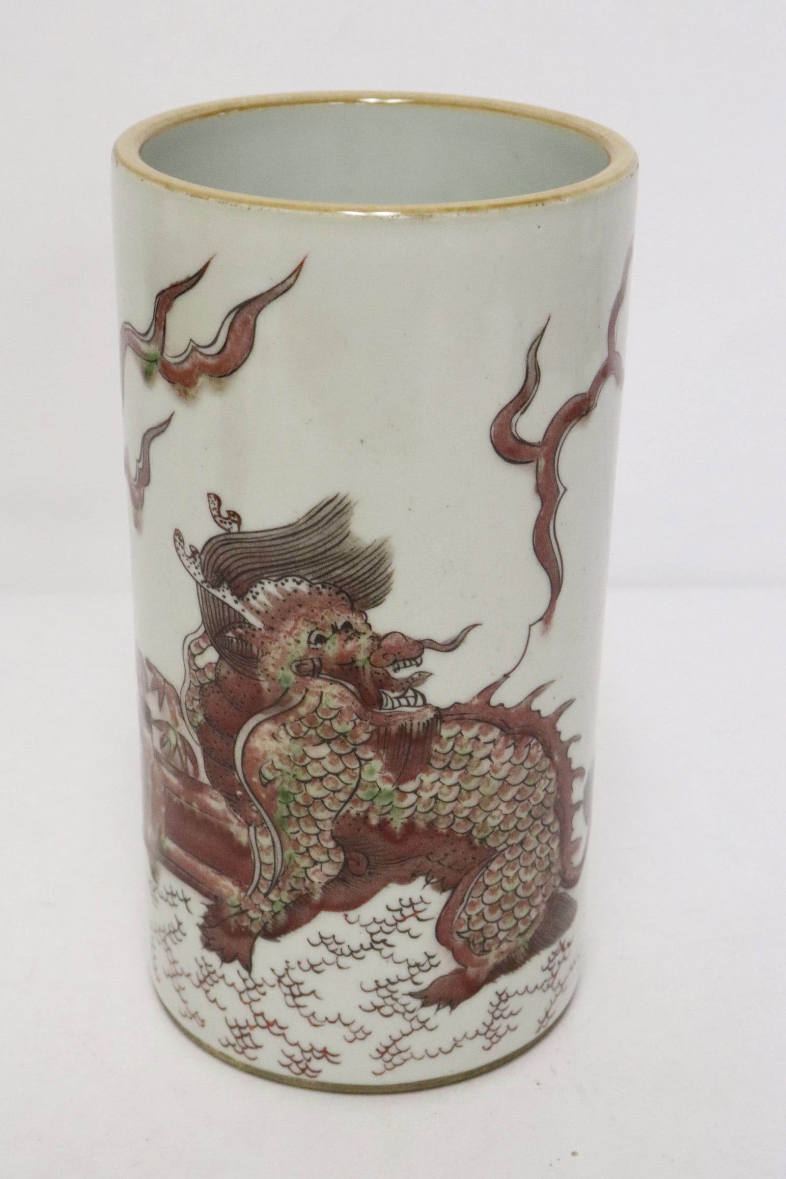 Chinese famille rose brush holder (1 of 8)