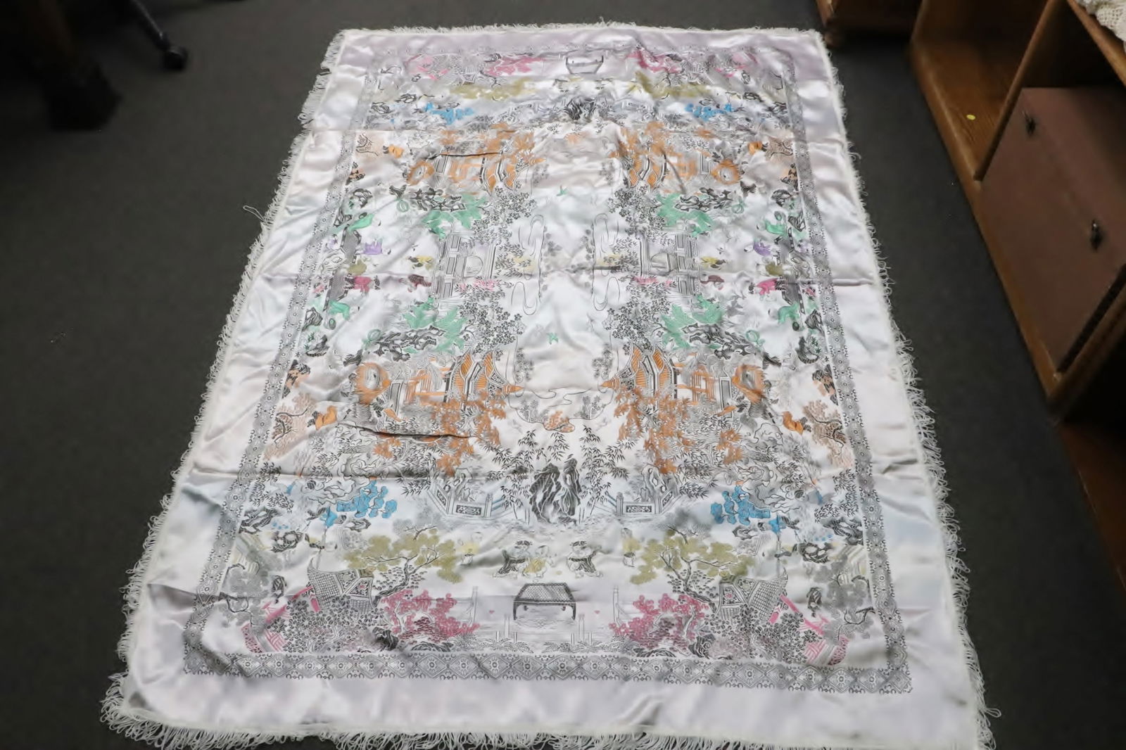 Rare large Asian embroidery style table cloth: Rare large Asian embroidery style table cloth, 77"x52.7"