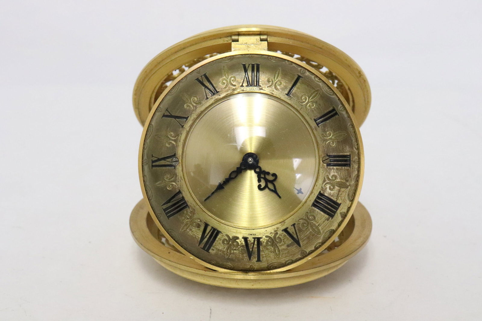 Jaeger LeCoultre mystry memovox alarm clock: A rare Jaeger LeCoultre mystry memovox alarm clock in excellent condition, it works at time of preview, we do not guarantee it will keep accurate time, 1.2"x2.88"dia