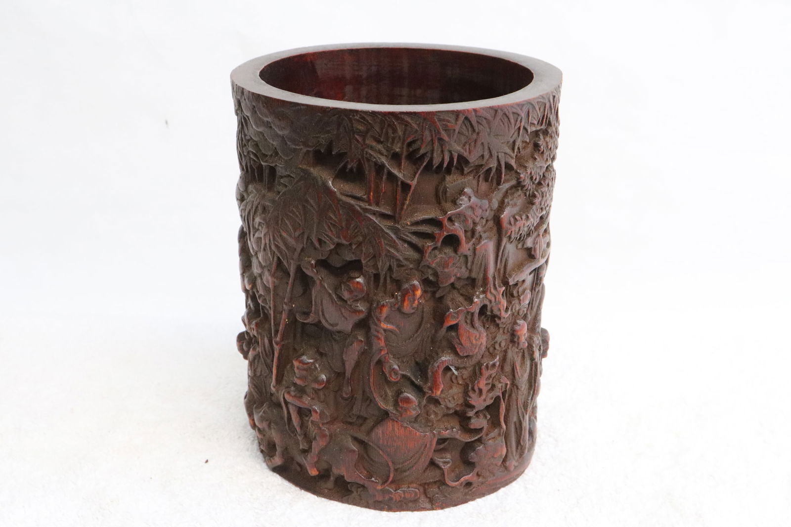 Bamboo brush holder: Bamboo brush holder, 6.48"x5.3"dia