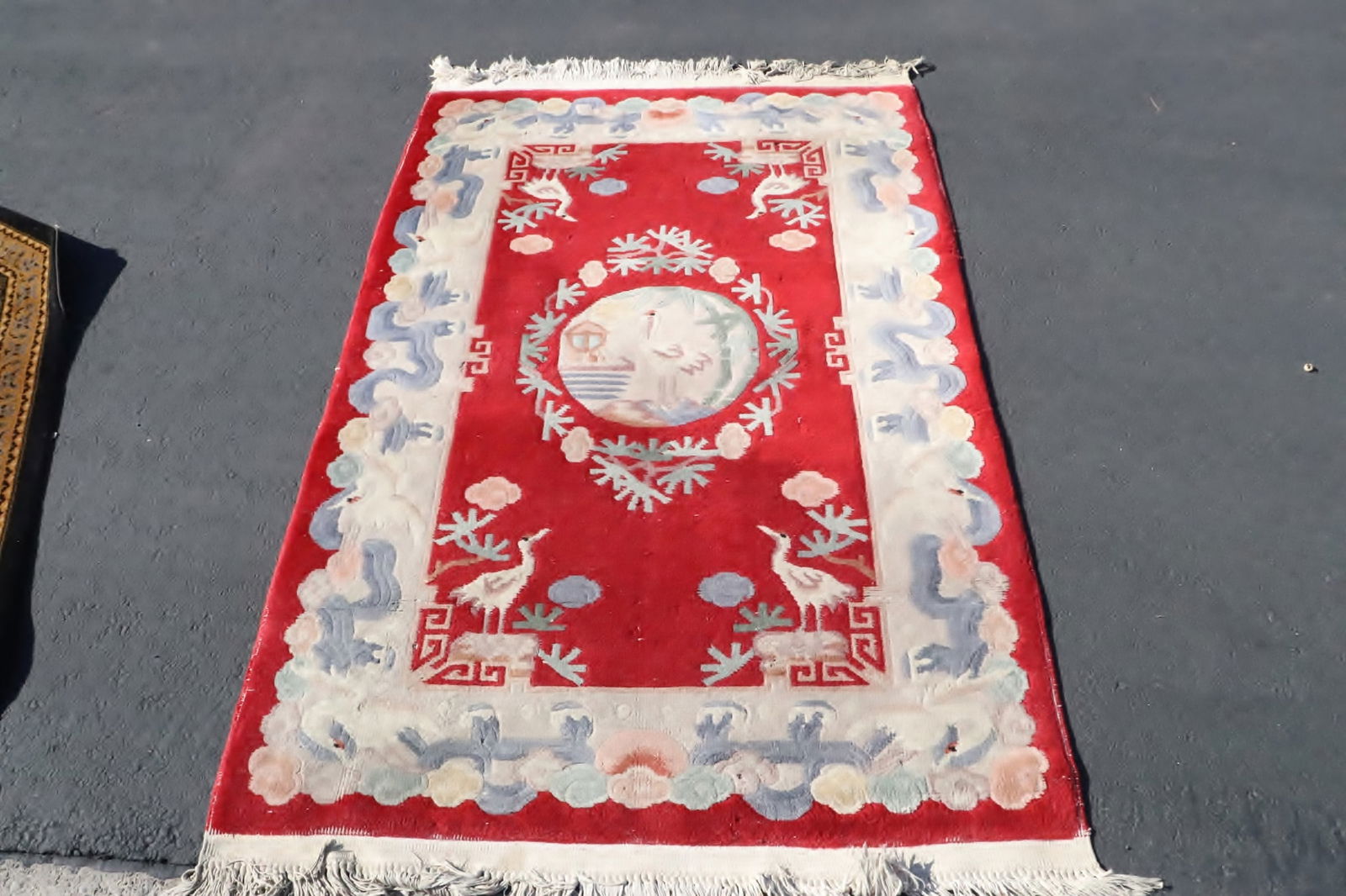 Chinese wool rug with crane motif decoration (1 of 8)