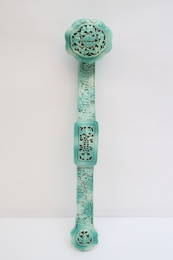 Chinese 18th/19th c. porcelain ruyi, Qianlong mark