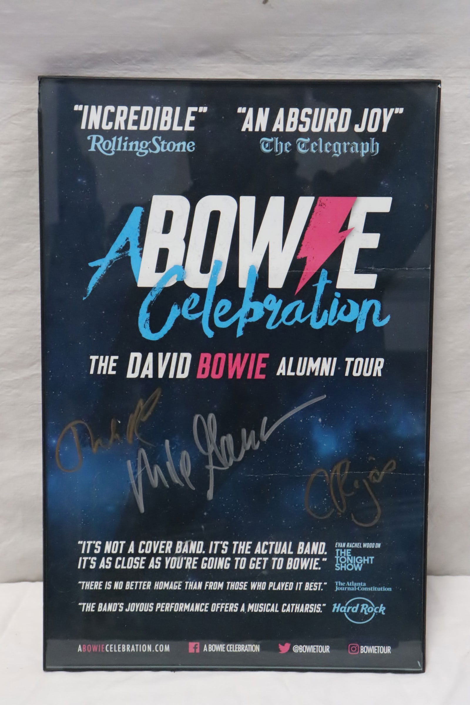 signed poster "the David Bowie Alumni tour" (1 of 5)